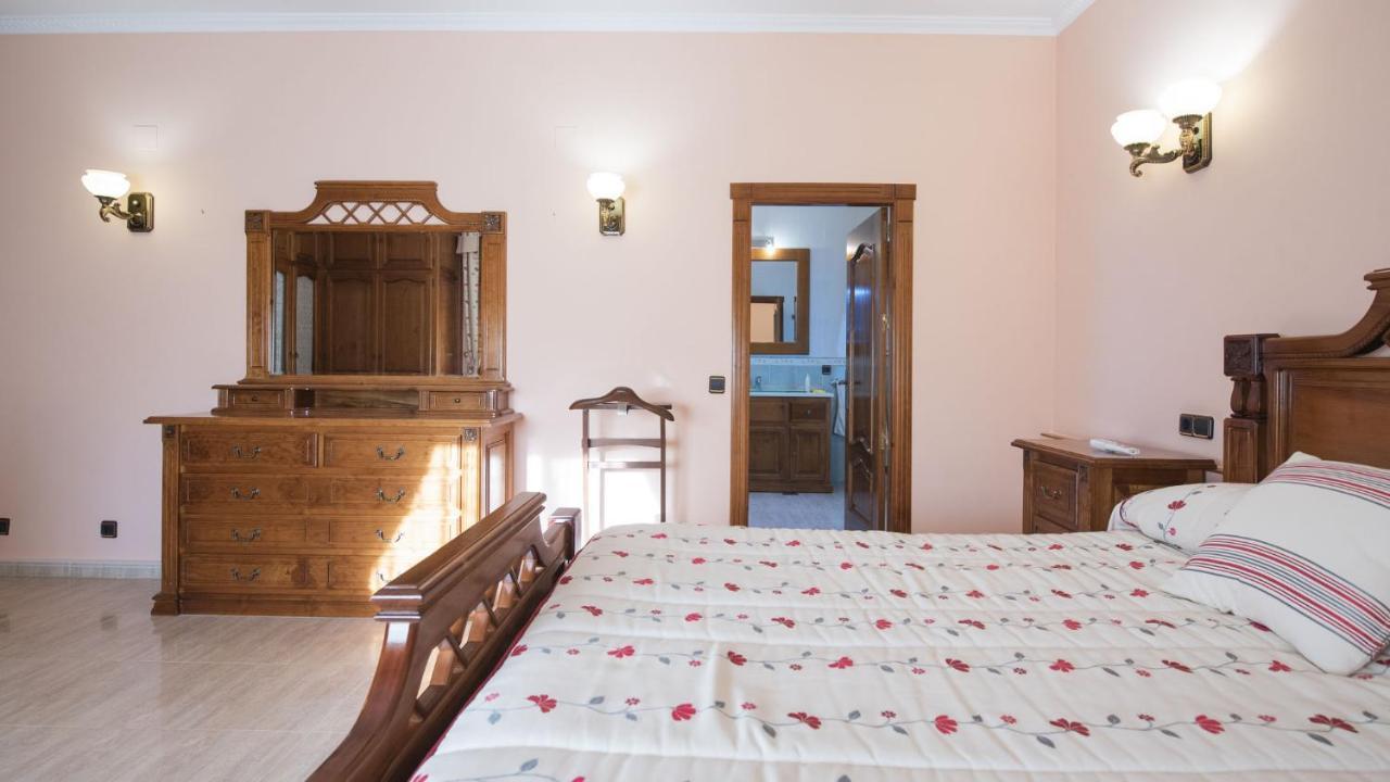 Villa Las Tres Hermanas Albarreal De Tajo By Toledo Ap 外观 照片